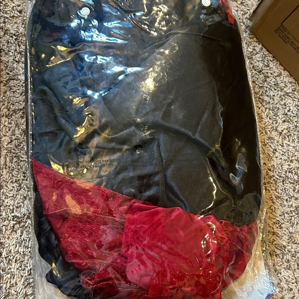 Spirit Halloween Vampire Princess Costume Velvet dress size XL dress up youth